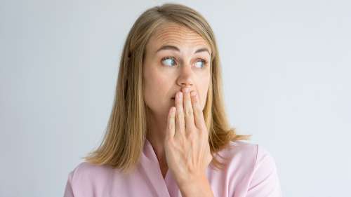 woman with a chipped tooth in parramata