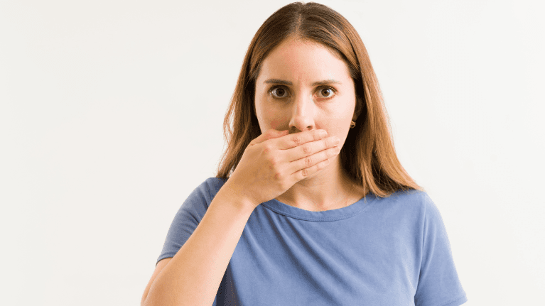 Woman with bad breath in parramatta